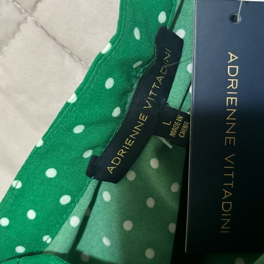 Adrienne Vittadini Green Polka Dot Blouse Women's NWT Long Sleeve Button Top - Picture 3 of 3
